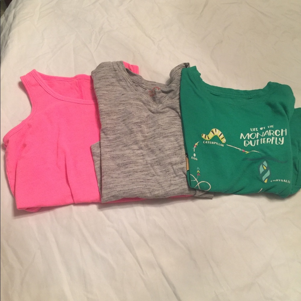Cat & Jack T-shirts size 4/5 Lot Of 3 .
